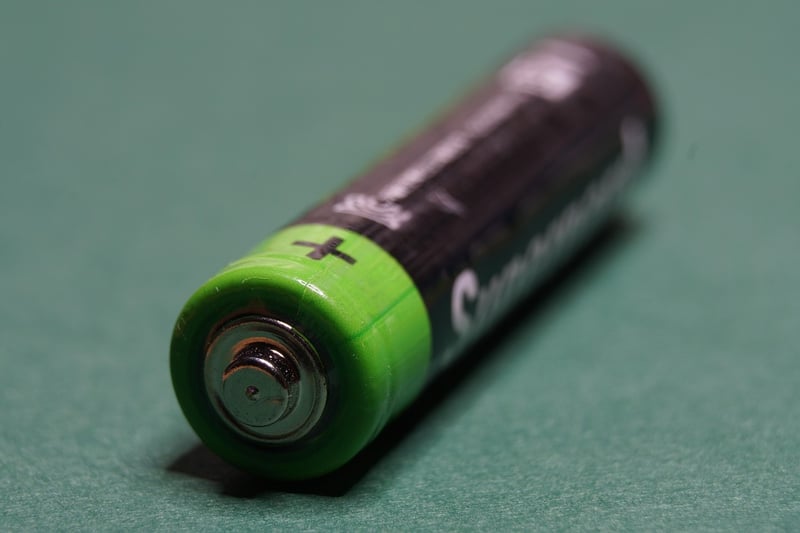 Les batteries sodium-ion arrivent en production, et ça change tout